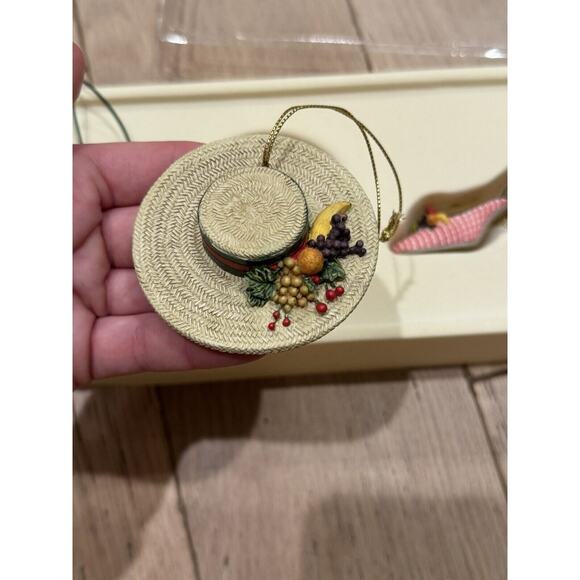 Sandy's Closet Through the‎ Seasons Primitive Garden CottageCore Ornament Set - Picture 7 of 11